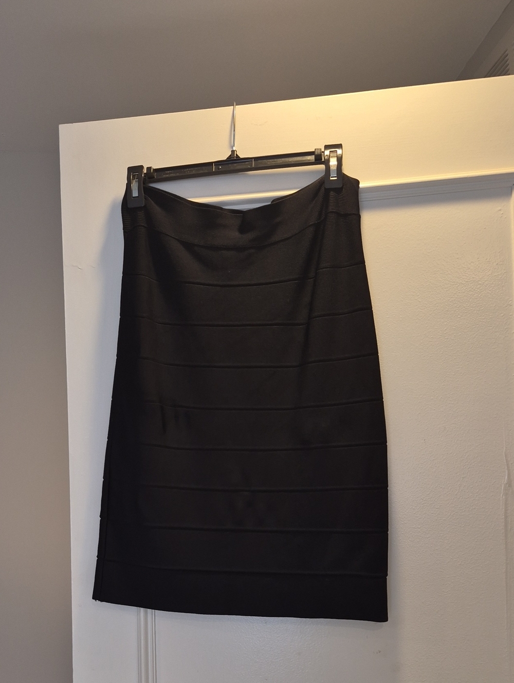 BCBGMaxAzria Black Horizontal Band Pencil Skirt